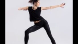 Dejošana darbībā: ritmiskas iesildīšanās kustības jautram sākumam