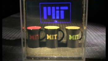 Inovatīvi displeja materiāli: nanotehnoloģijas un caurspīdīgi ekrāni