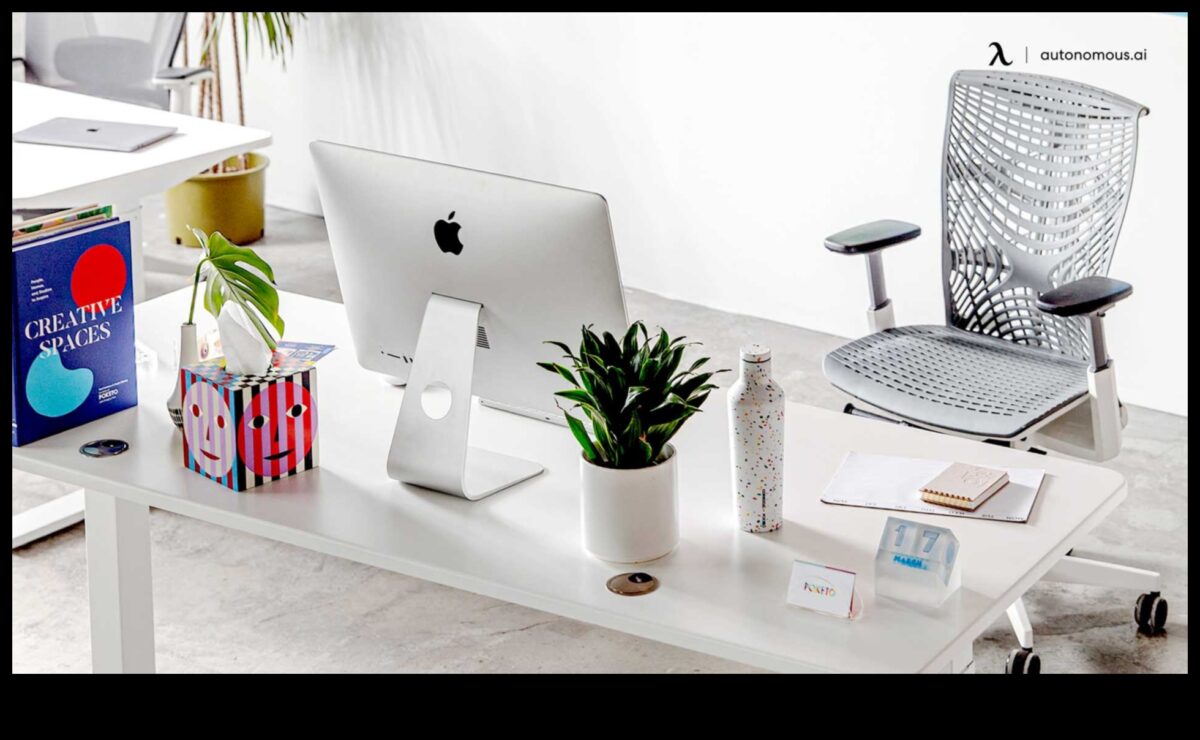 Klēpjdatora galda dizains: piederumi produktīvas darbvietas izveidei