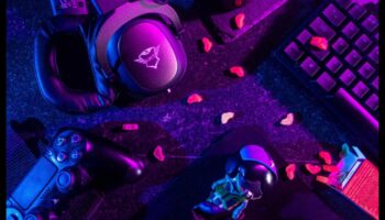 Spēles, atrodoties ceļā: aksesuāri aizraujošai mobilo spēļu pieredzei